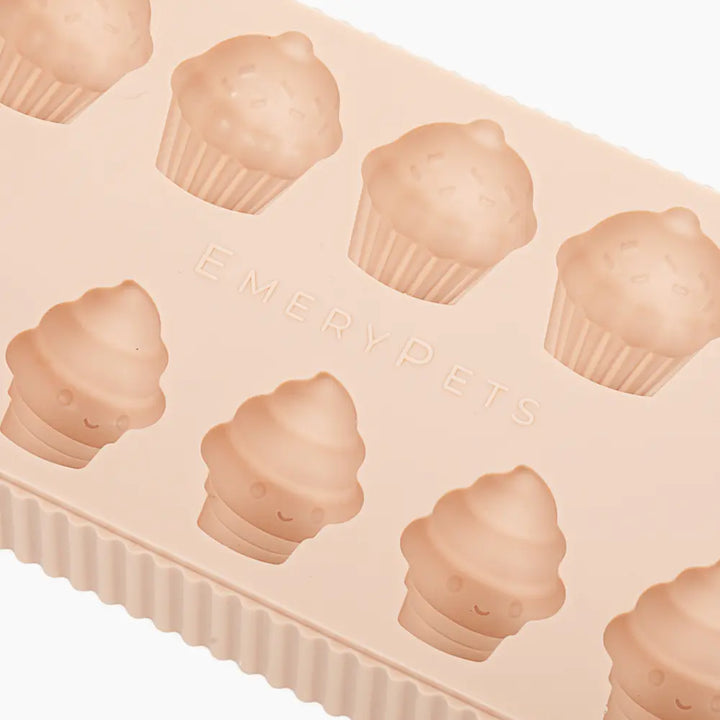 Ice Cream + Cupcake Treat Mold  |  Pawesomeday.no