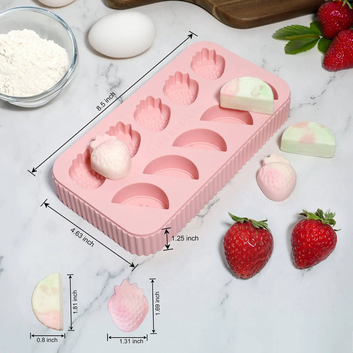 Watermelon + Strawberry Treat Mold  |  Pawesomeday.no