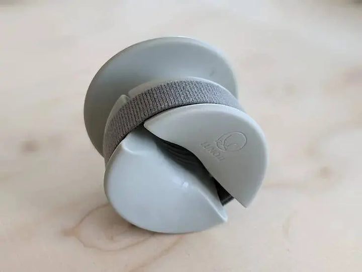 CHEWDEN Grip: Dog Chew Holder  |  Pawesomeday.no