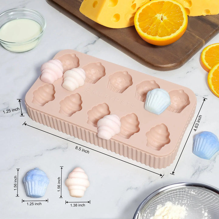 Ice Cream + Cupcake Treat Mold  |  Pawesomeday.no