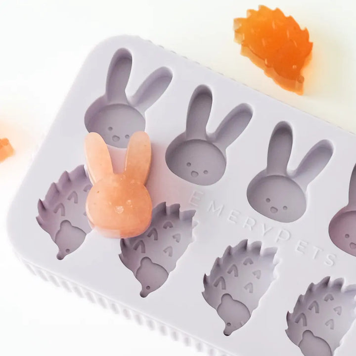 Hedgehog + Bunny Treat Mold  |  Pawesomeday.no