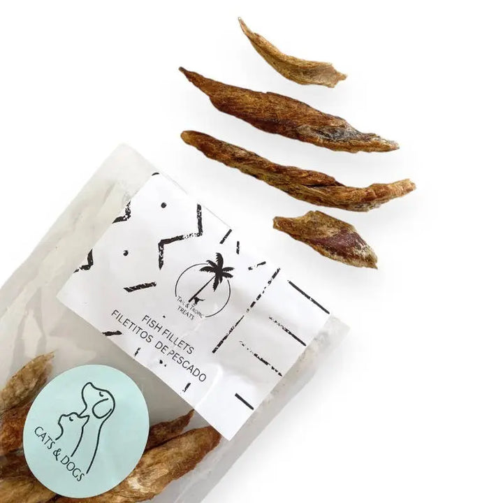 FISH FILLETS - Dehydrated natural snack for cats and dogs  |  Pawesomeday.no