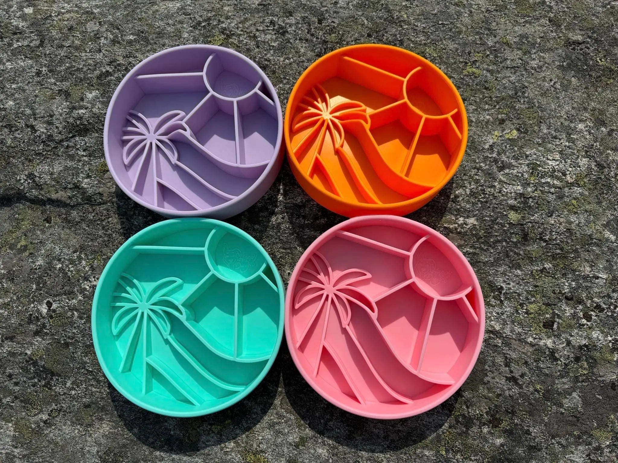 Loco Coco slowfeeder skål  |  Pawesomeday.no