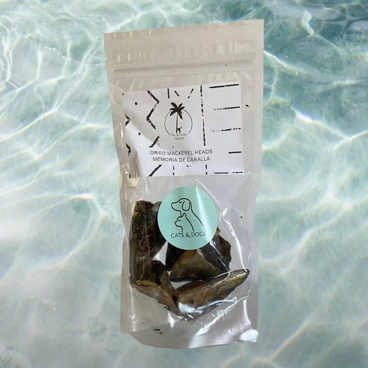 DRIED MACKEREL HEADS - Dehydrated natural snack for dogs and cats  |  Pawesomeday.no