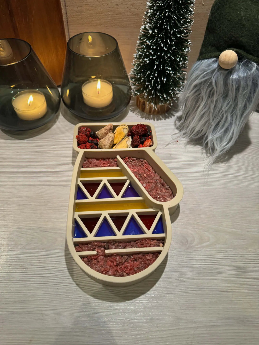 Julevott I 2-i-1 slowfeeder & slikkematte  |  Pawesomeday.no