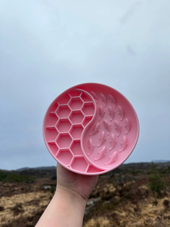 Hval slowfeeder  |  Pawesomeday