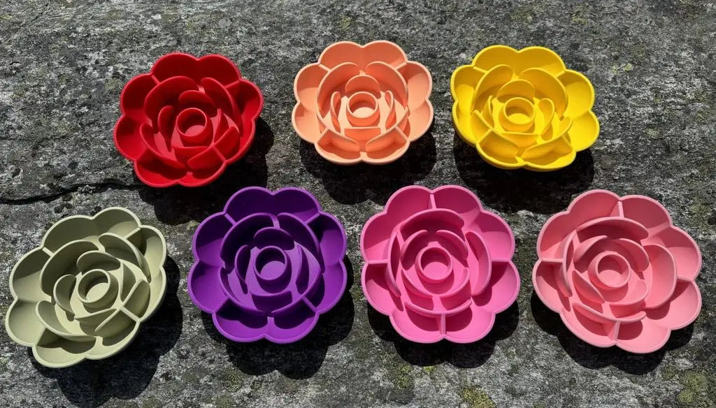 Rose slowfeeder til hund  |  Pawesomeday.no