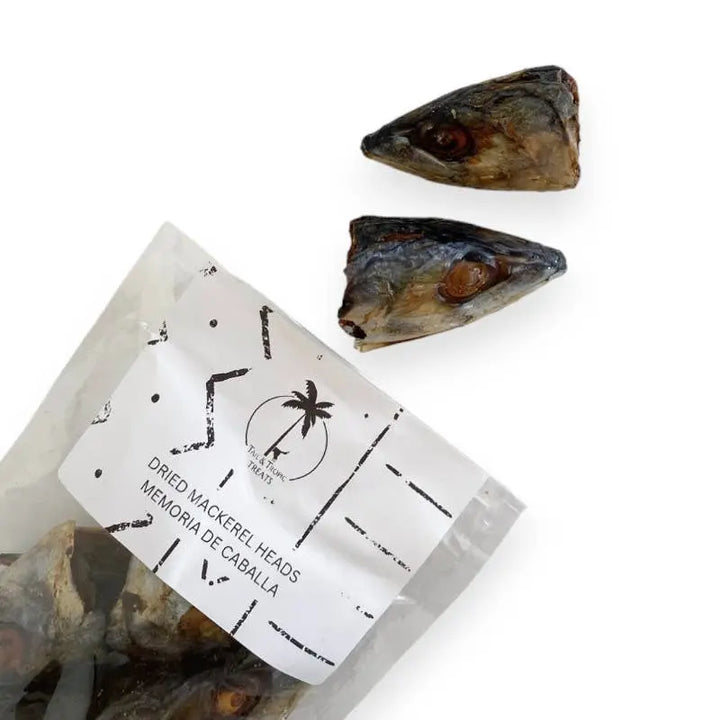 DRIED MACKEREL HEADS - Dehydrated natural snack for dogs and cats  |  Pawesomeday.no
