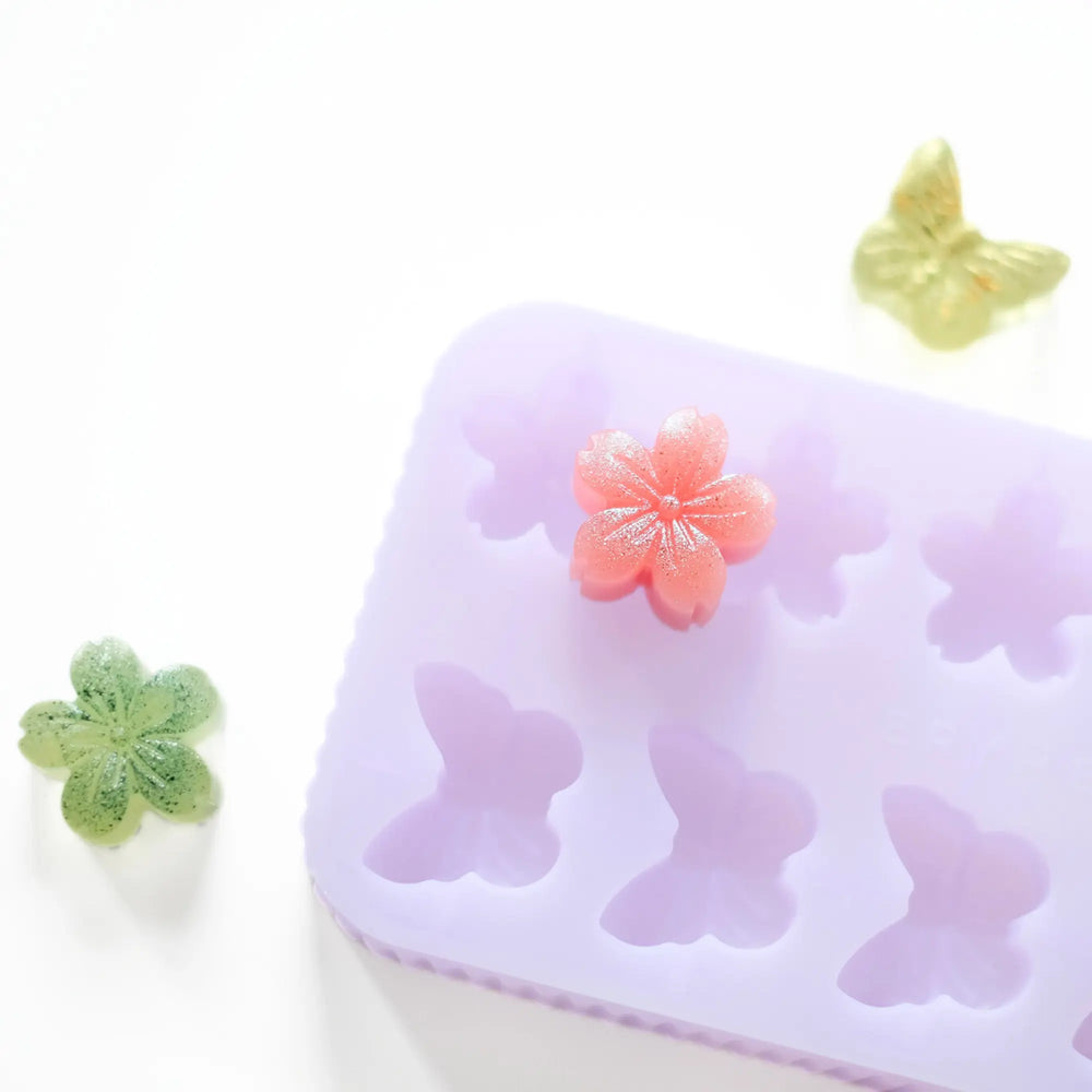 Butterfly + Sakura Treat Mold  |  Pawesomeday.no
