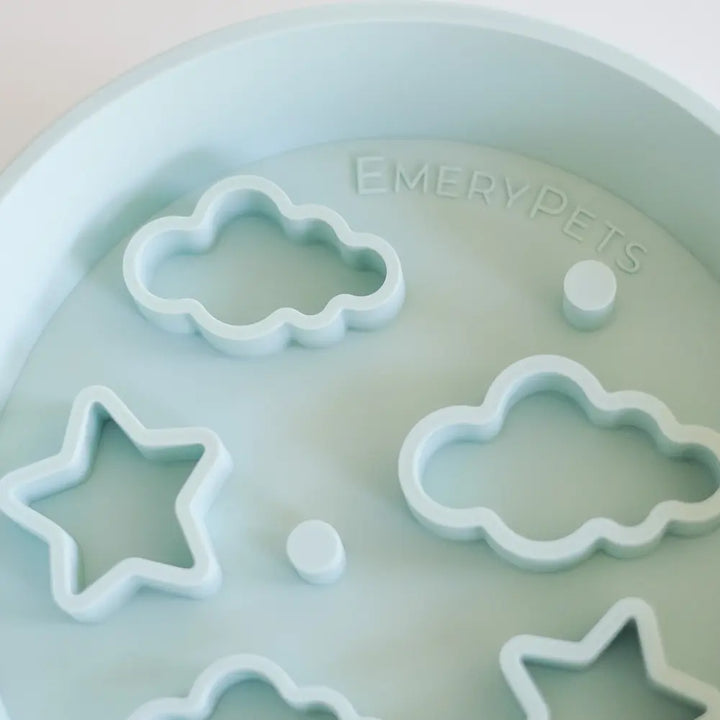 Stjerne- og sky slowfeeder I EmeryPets I Pawesomeday  |  Pawesomeday.no